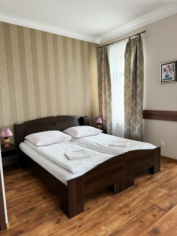 Villa Carmen Kudowa-Zdrój Exteriör bild