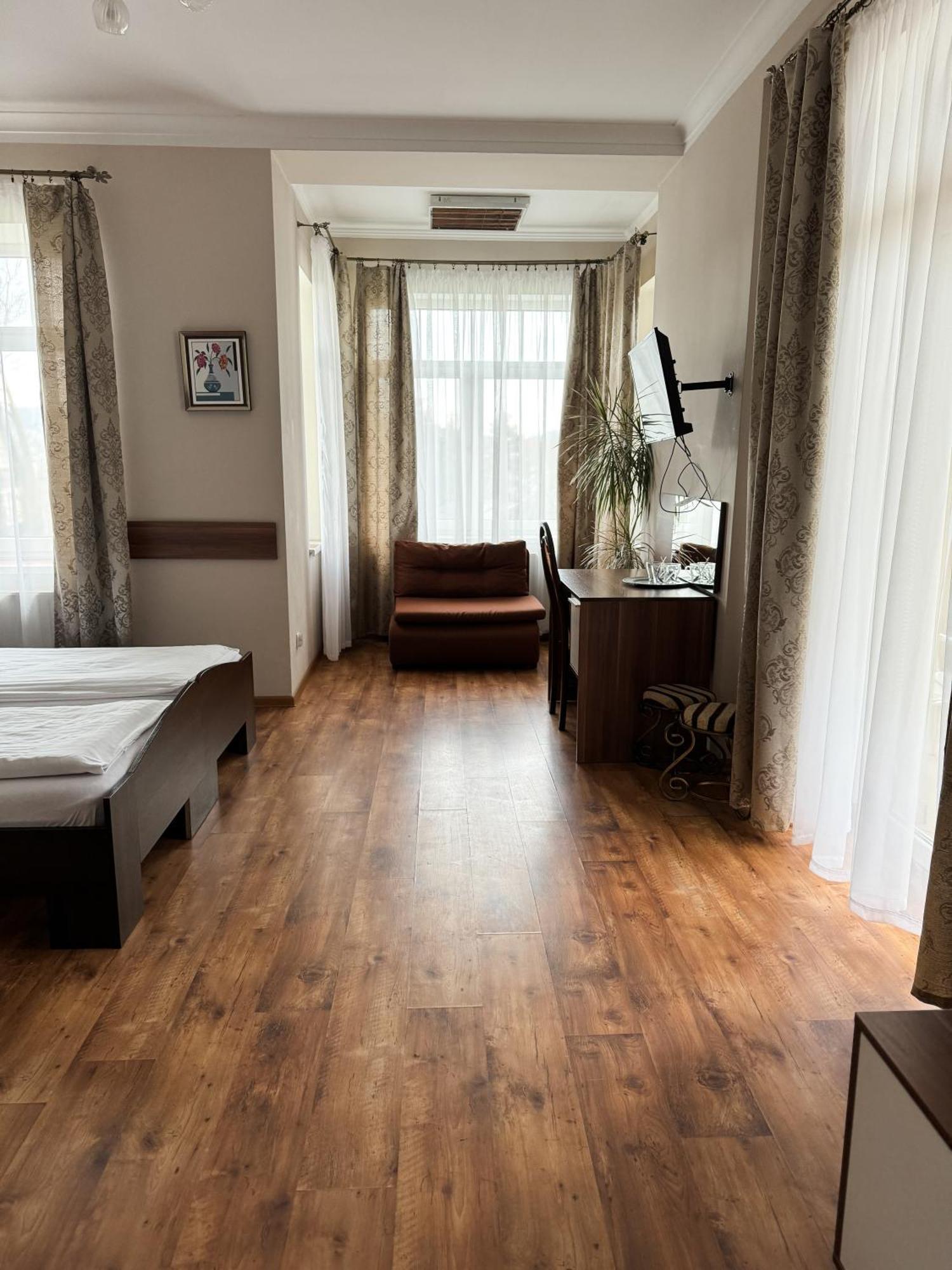 Villa Carmen Kudowa-Zdrój Exteriör bild